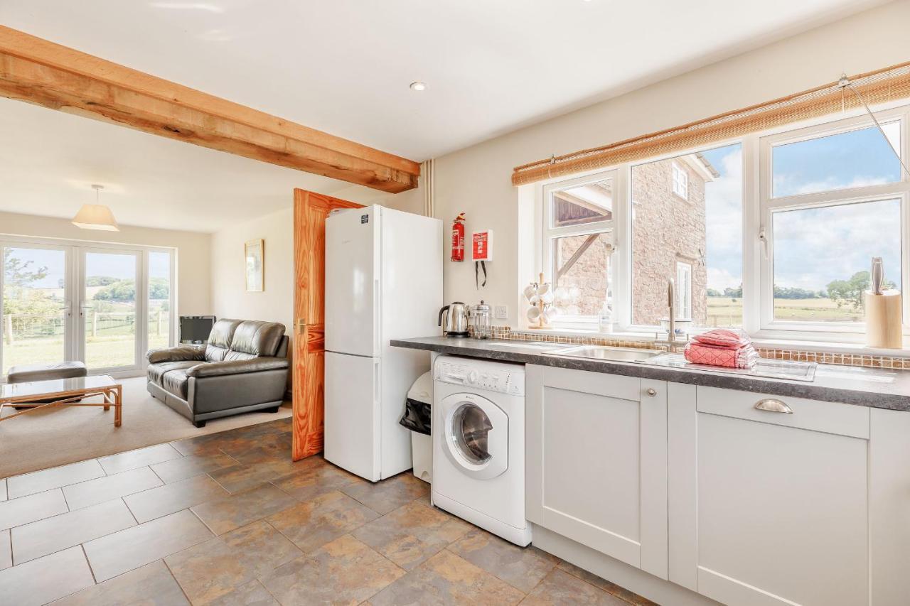 Wood Cottage Tenbury Exterior foto
