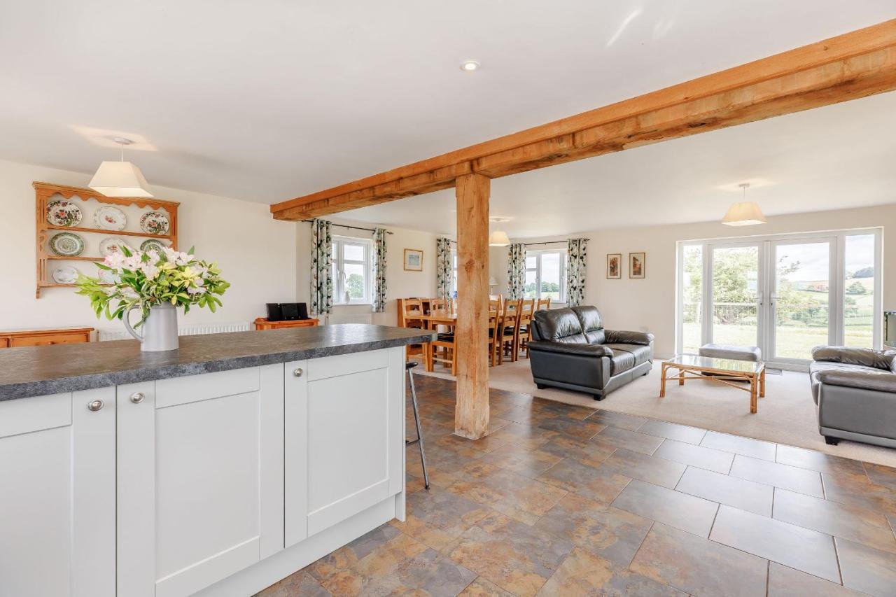 Wood Cottage Tenbury Exterior foto